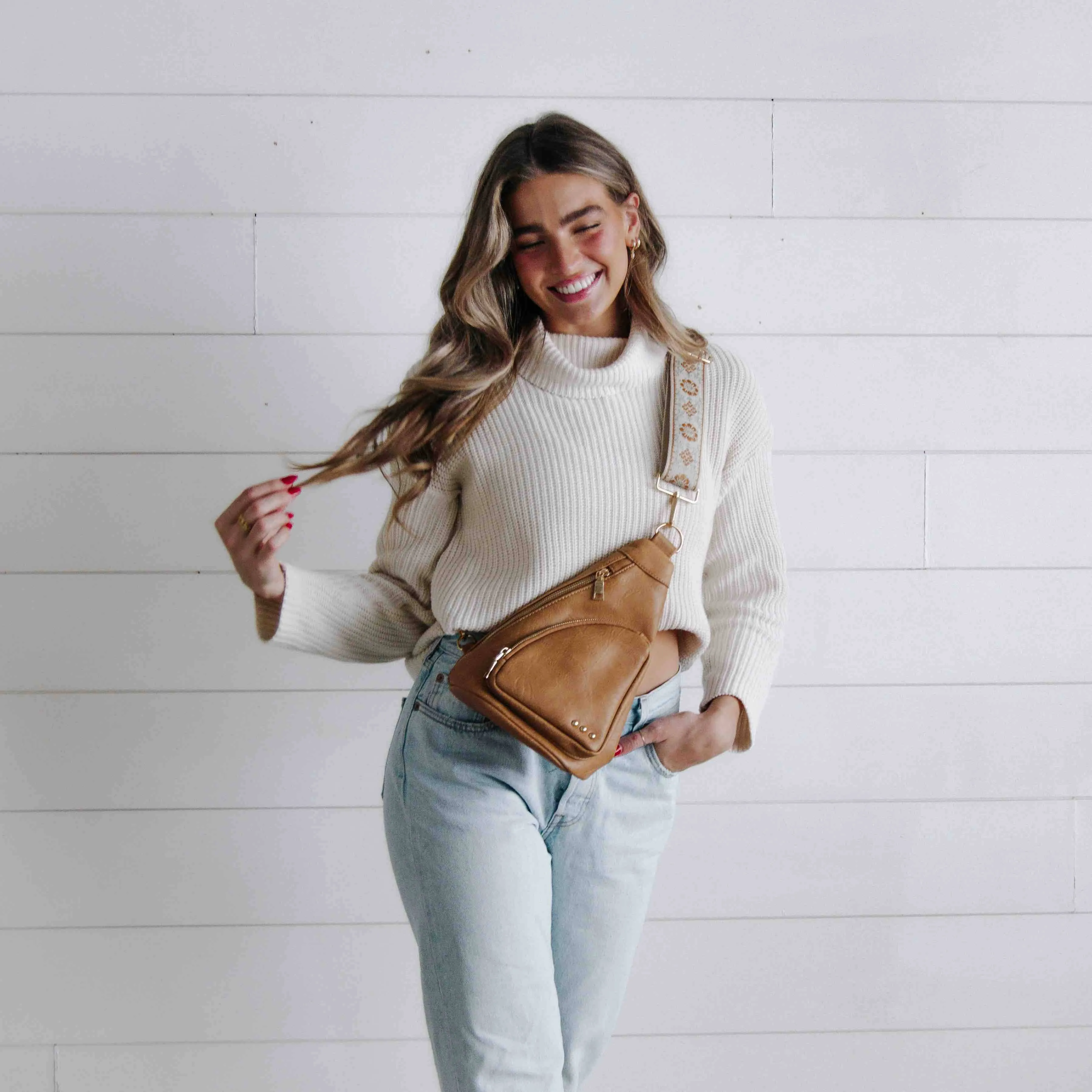 Austin Sling Bag by Pretty Simple