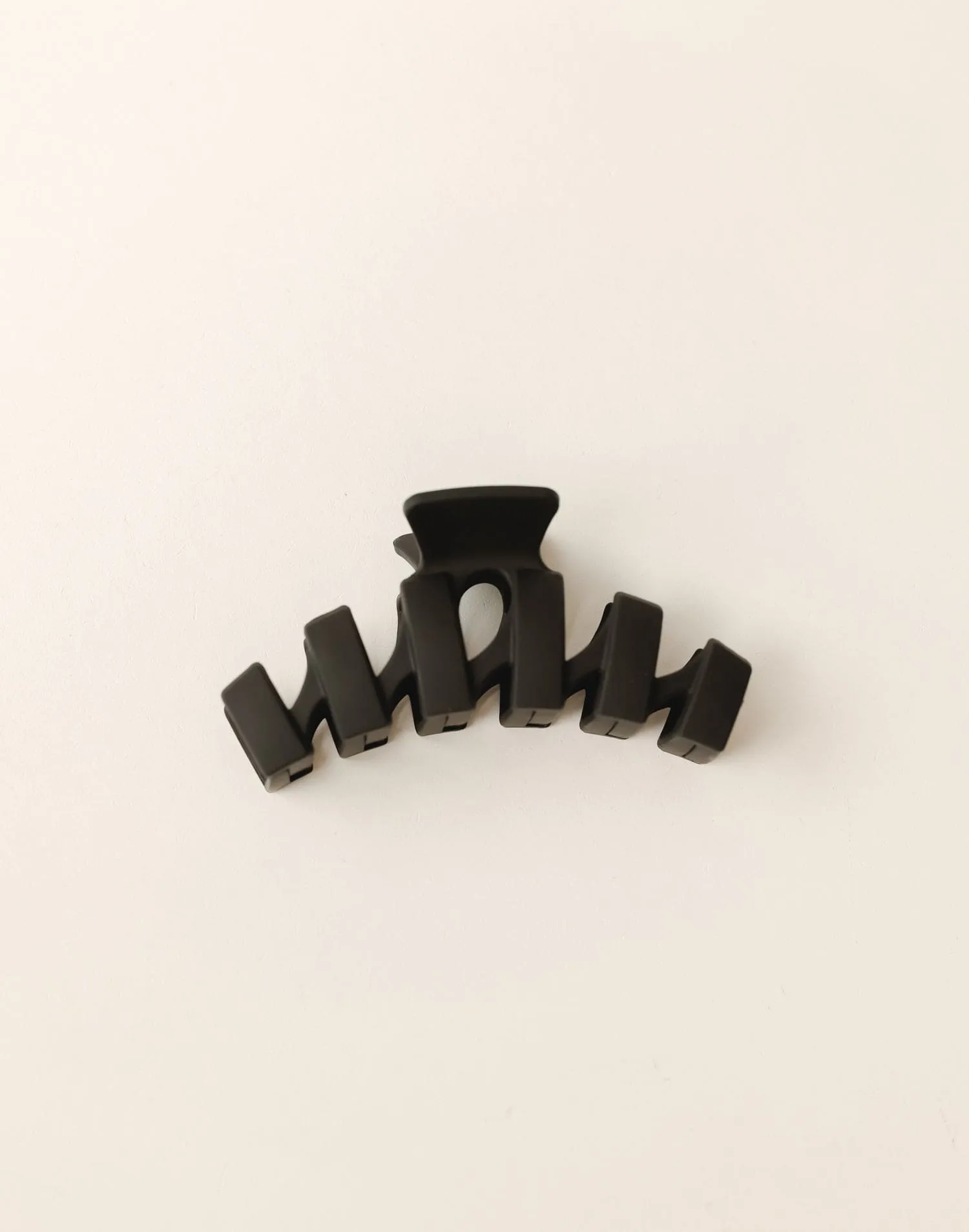 Ela Hair Clip (Black)