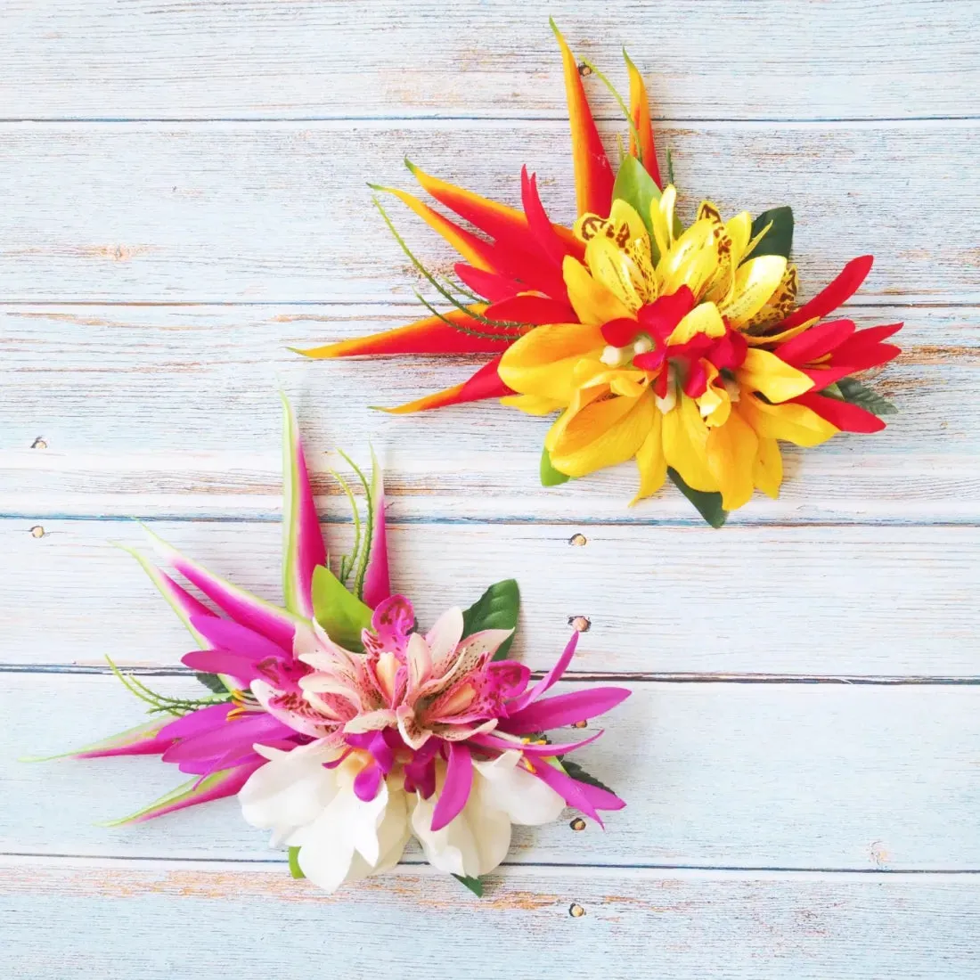 Laka Purple Hawaiian Flower Hair Clip