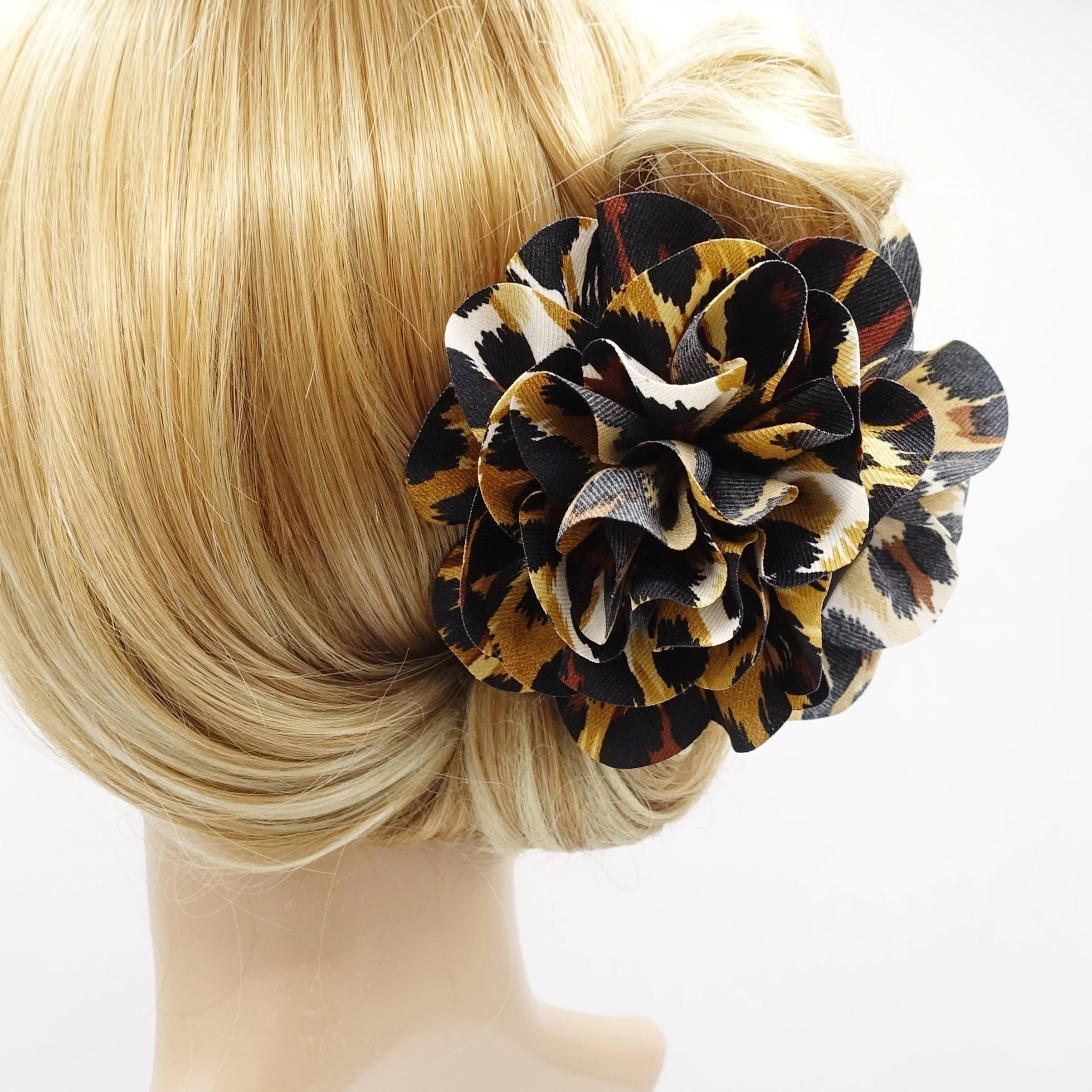 leopard flower hair claw